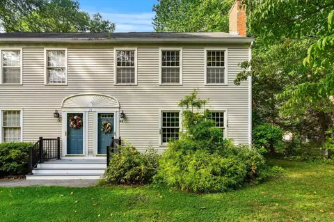 Exterior - 19 Purington Ln #B, Hampton, NH 03842 photo 2 of 8