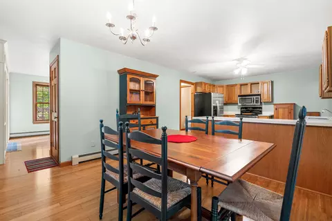 Dining - 19 Purington Ln #B, Hampton, NH 03842 photo 2 of 3