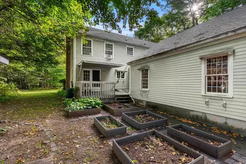 Exterior - 19 Purington Ln #B, Hampton, NH 03842 photo 8 of 8