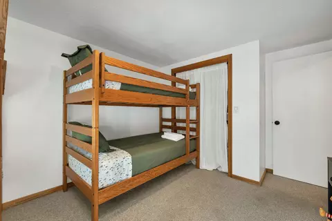 Bedroom - 4 Mountainview Rd #4L, Bartlett, NH 03812 photo 10 of 12