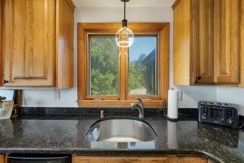 Kitchen - 4 Mountainview Rd #4L, Bartlett, NH 03812 photo 6 of 6