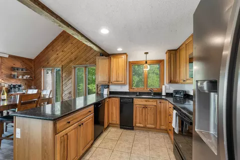 Kitchen - 4 Mountainview Rd #4L, Bartlett, NH 03812 photo 2 of 6