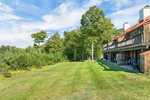 Exterior - 4 Mountainview Rd #4L, Bartlett, NH 03812 photo 6 of 9