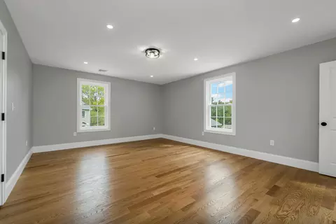 Bedroom - 53 Bagdad Rd, Durham, NH 03824 photo 6 of 8