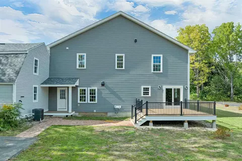 Exterior - 53 Bagdad Rd, Durham, NH 03824 photo 7 of 9
