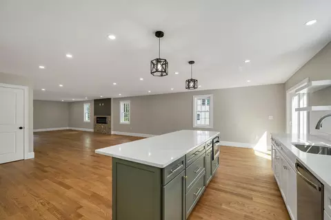 Living - 53 Bagdad Rd, Durham, NH 03824 photo 1 of 8