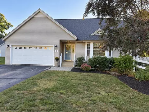 21 Cricket Hill Rd #21, East Kingston, NH 03827