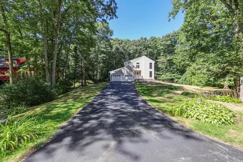 167 Harper Ridge Rd, Hampstead, NH 03826