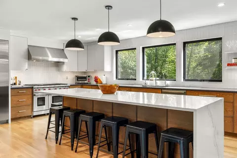 Kitchen - 53 Spring Rd, Rye, NH 03870 photo 2 of 8