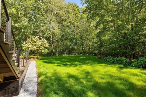 Exterior - 53 Spring Rd, Rye, NH 03870 photo 4 of 8