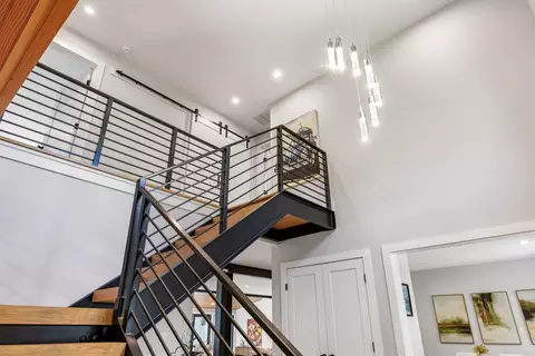 Entry Way - 53 Spring Rd, Rye, NH 03870 photo 5 of 6