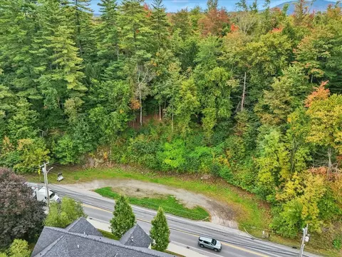 277 S Main St, Stowe, VT 05672