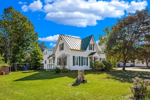 230 Broad St, Claremont, NH 03743