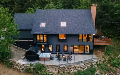 165 High Meadow Rd, Winhall, VT 05340