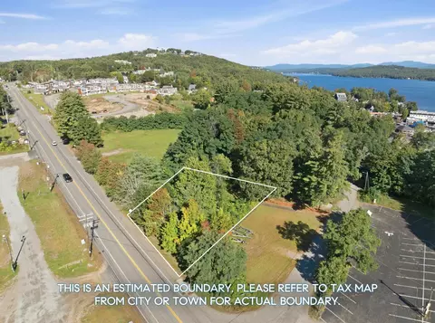Endicott North Street, Laconia, NH 03246