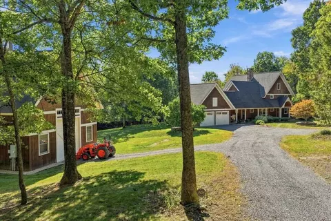 114 C L Ln, Swanzey, NH 03446