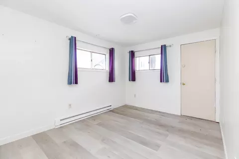 Bedroom - 18 Whitten St #B, Hampton, NH 03842 photo 1 of 4
