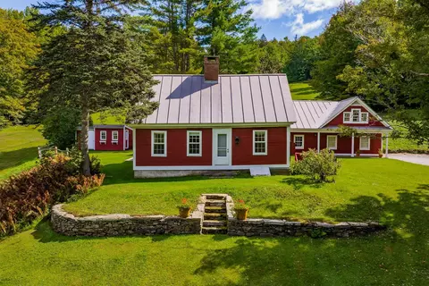 1419 Cloudland Rd, Pomfret, VT 05067