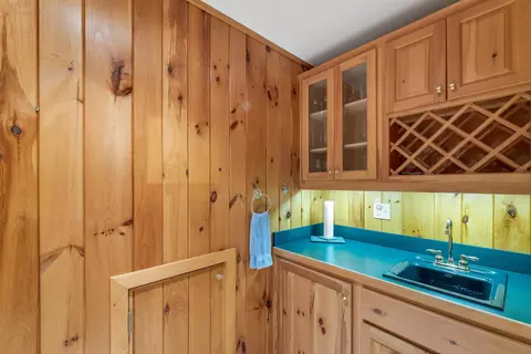 Kitchen - 21 Pointe Sewall Rd, Wolfeboro, NH 03894 photo 5 of 5