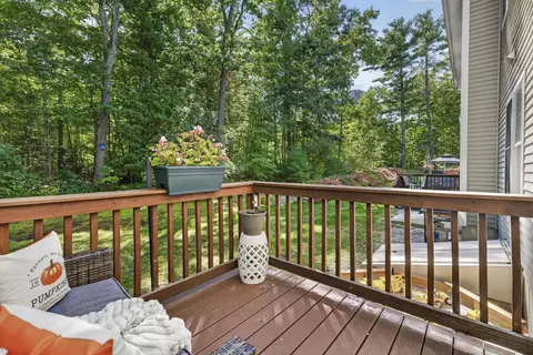 Exterior - 1465 Hooksett Rd #1017, Hooksett, NH 03106 photo 9 of 10