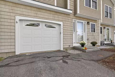 Exterior - 1465 Hooksett Rd #1017, Hooksett, NH 03106 photo 3 of 10