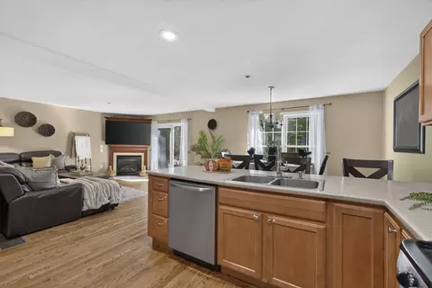 Kitchen - 1465 Hooksett Rd #1017, Hooksett, NH 03106 photo 3 of 3