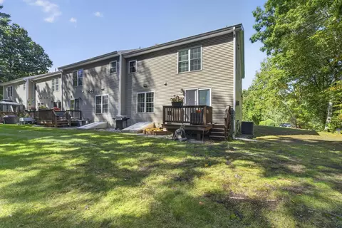 Exterior - 1465 Hooksett Rd #1017, Hooksett, NH 03106 photo 6 of 10
