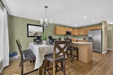 Dining - 1465 Hooksett Rd #1017, Hooksett, NH 03106 photo 2 of 3