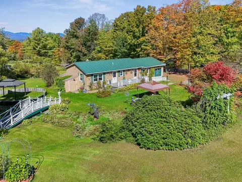 3081 Perry Hill Rd, Waterbury, VT 05676