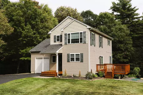 37 Poplar Ln, Vernon, VT 05354