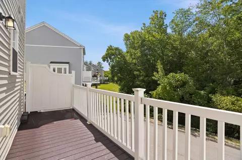 Exterior - 46 Acadia Ln UNIT 58, Exeter, NH 03833 photo 3 of 6
