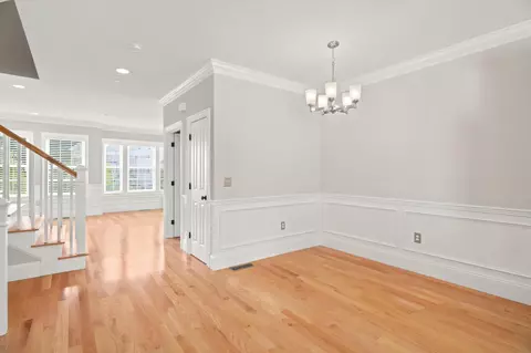Living - 46 Acadia Ln UNIT 58, Exeter, NH 03833 photo 1 of 4