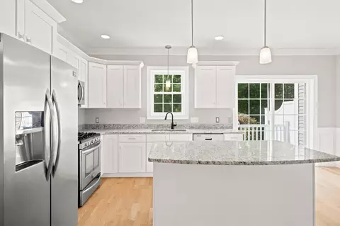Kitchen - 46 Acadia Ln UNIT 58, Exeter, NH 03833 photo 3 of 3
