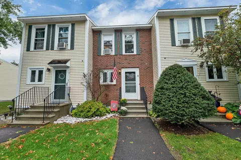 9 Shelburne Rd, Merrimack, NH 03054