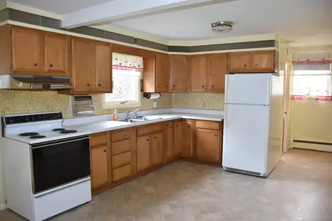 Kitchen - 177 Websterville Rd, Barre, VT 05641 photo 1 of 2