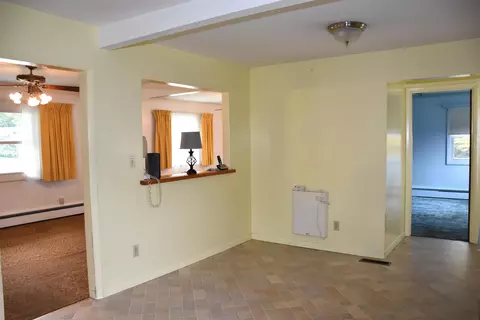 Living - 177 Websterville Rd, Barre, VT 05641 photo 3 of 3