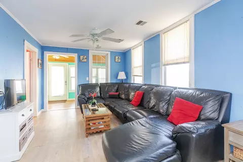 Living - 15 Perkins Ave, Hampton, NH 03842 photo 1 of 3