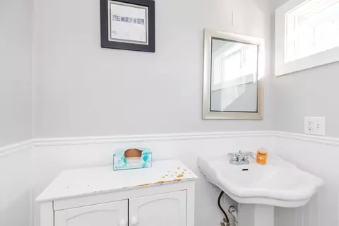 Bath - 15 Perkins Ave, Hampton, NH 03842 photo 2 of 2