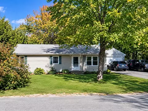 24 Corson St, Rochester, NH 03867