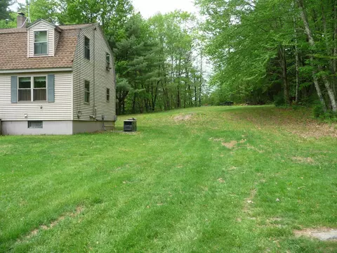 Exterior - 76 Dearborn Rd, Epping, NH 03042 photo 4 of 15
