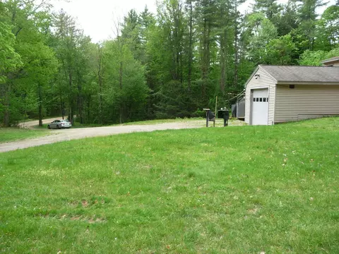 Exterior - 76 Dearborn Rd, Epping, NH 03042 photo 5 of 15