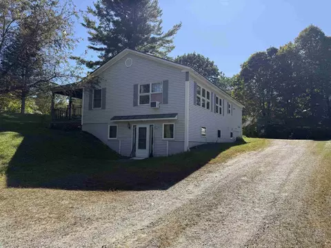 77 Johnson Street Ext, Hyde Park, VT 05655