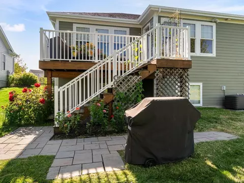 Exterior - 70 Dunmore Ln, Williston, VT 05495 photo 5 of 12