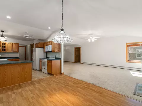 Living - 398 Bittersweet Cir, Williston, VT 05495 photo 11 of 14