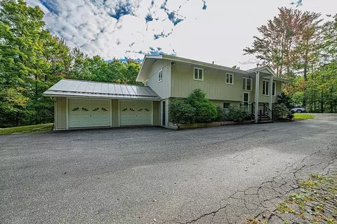 17 Ridge Rd, Sunapee, NH 03782