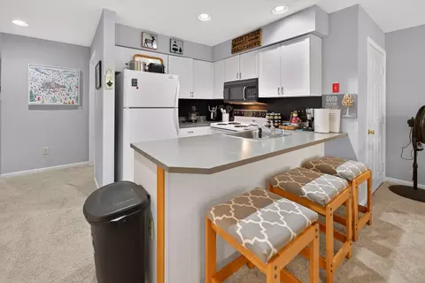 Kitchen - 8 Deer Crk # C, Dover, VT 05356 photo 1 of 2