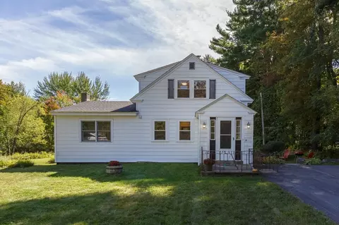 229 Dearborn Rd, Pembroke, NH 03275