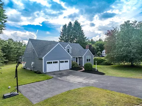 Exterior - 2 Barnes Dr, Stratham, NH 03885 photo 15 of 15
