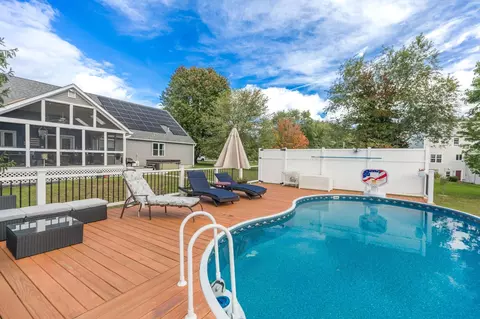 Exterior - 2 Barnes Dr, Stratham, NH 03885 photo 3 of 15