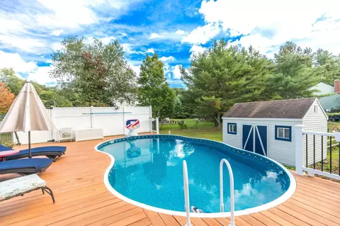 Exterior - 2 Barnes Dr, Stratham, NH 03885 photo 4 of 15